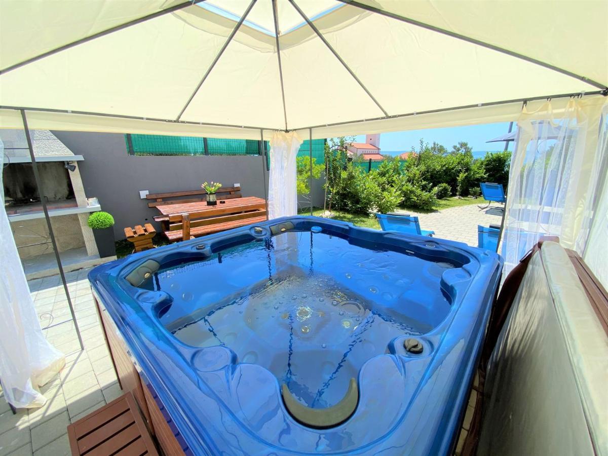 Lux Apartment Sea Shell With Jacuzzi Макарська Екстер'єр фото
